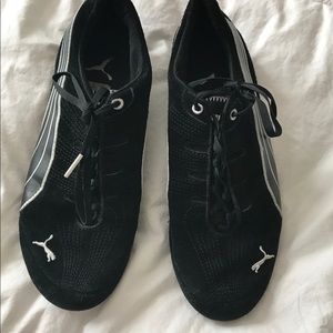 Puma shoes, excellent condition, size 8